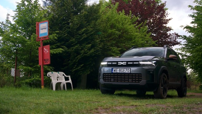przystanek-i-dacia-op.jpg
